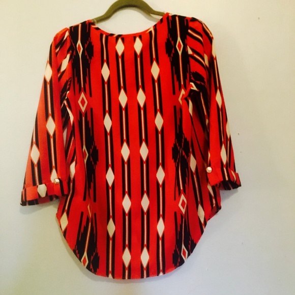 Red patterned blouse - Picture 5 of 5